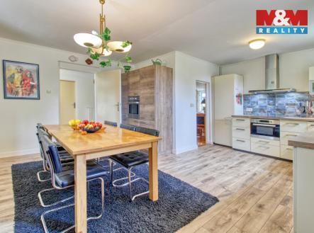 image_6153B3E1-4693-4A88-BC73-0B5141BCC47E_1760715377.jpeg | Prodej - dům/vila, 172 m²