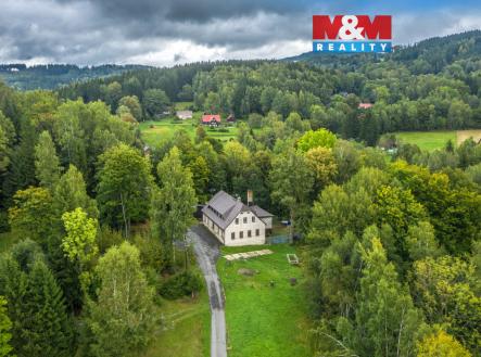 dům a okolí  | Prodej - dům/vila, 468 m²