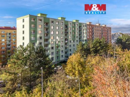 Pohled na dům | Prodej bytu, 1+1, 33 m²
