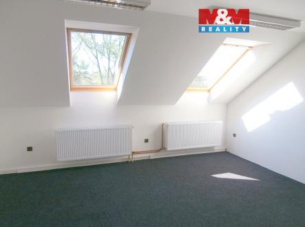 prostor po rekoA.jpg | Pronájem - kanceláře, 29 m²