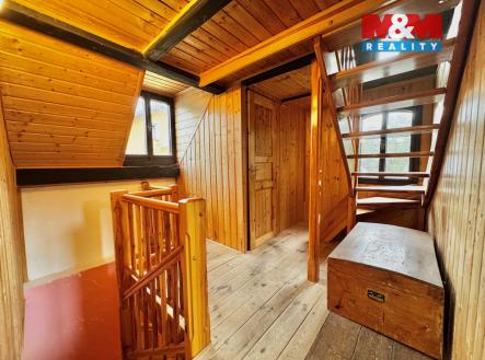 Chodba_druhé_patro | Prodej - chata/rekreační objekt, 96 m²