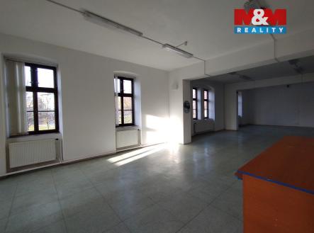 IMG_20251030_081050980.jpg | Pronájem - obchodní prostor, 400 m²