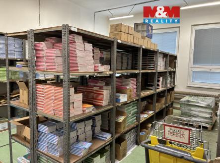 IMG_0929.jpeg | Pronájem - skladovací prostor, 72 m²