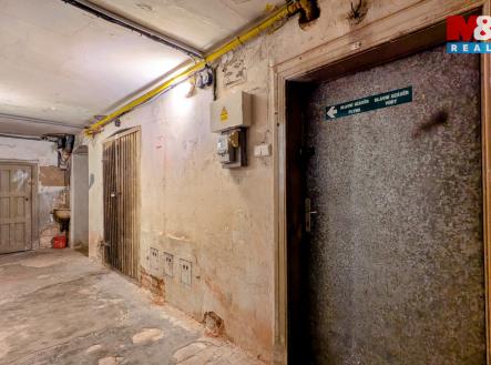 PXL_20251103_151237987.NIGHT-EDIT.jpg | Prodej bytu, 2+1, 60 m²