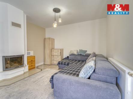 ac8a3f98-177a-4cc2-919f-e3bb364cbee0.jpg | Prodej - dům/vila, 266 m²