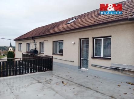 fb3e4e95-a957-4467-bfbe-be453c9bc018.jpg | Prodej - dům/vila, 221 m²