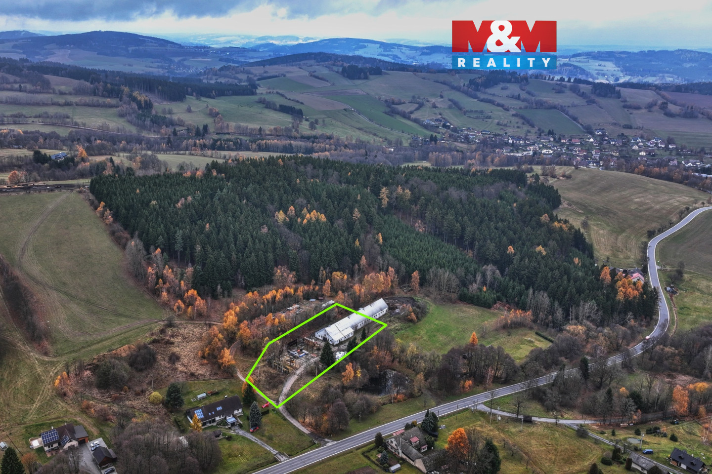 náhled na pozemek z dronu