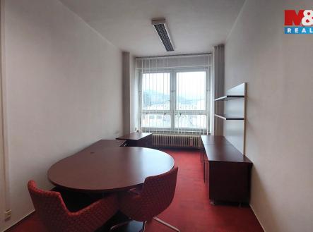20251103_125705.jpg | Pronájem - kanceláře, 12 m²