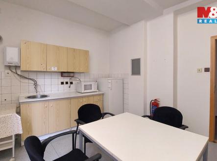 20251103_125626.jpg | Pronájem - kanceláře, 12 m²