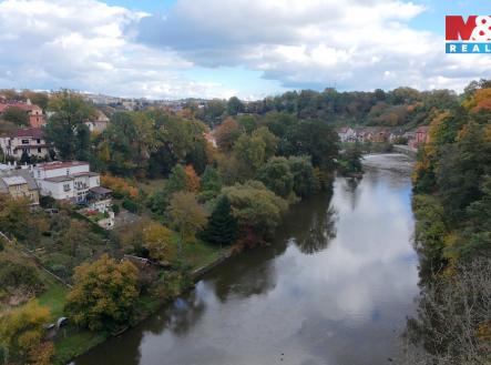 dji_fly_20251013_143554_0054_1760358993219_photo.jpg | Prodej - pozemek pro bydlení, 1 330 m²