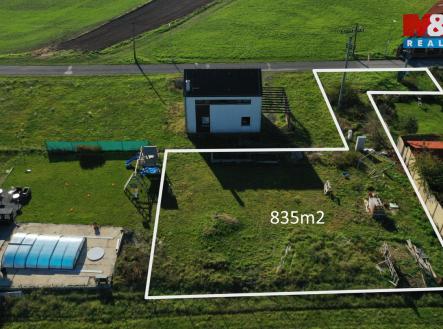 zamereny 835m2.jpg | Prodej - pozemek pro bydlení, 835 m²