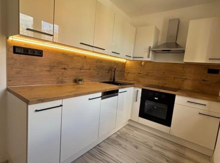 02a9843e-97c2-4f8d-9f63-b57a1041c5e7.jpeg | Prodej bytu, 3+1, 57 m²