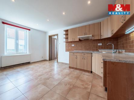 kuchyň v 1. NP | Prodej - dům/vila, 111 m²