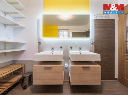 . | Prodej - dům/vila, 369 m²