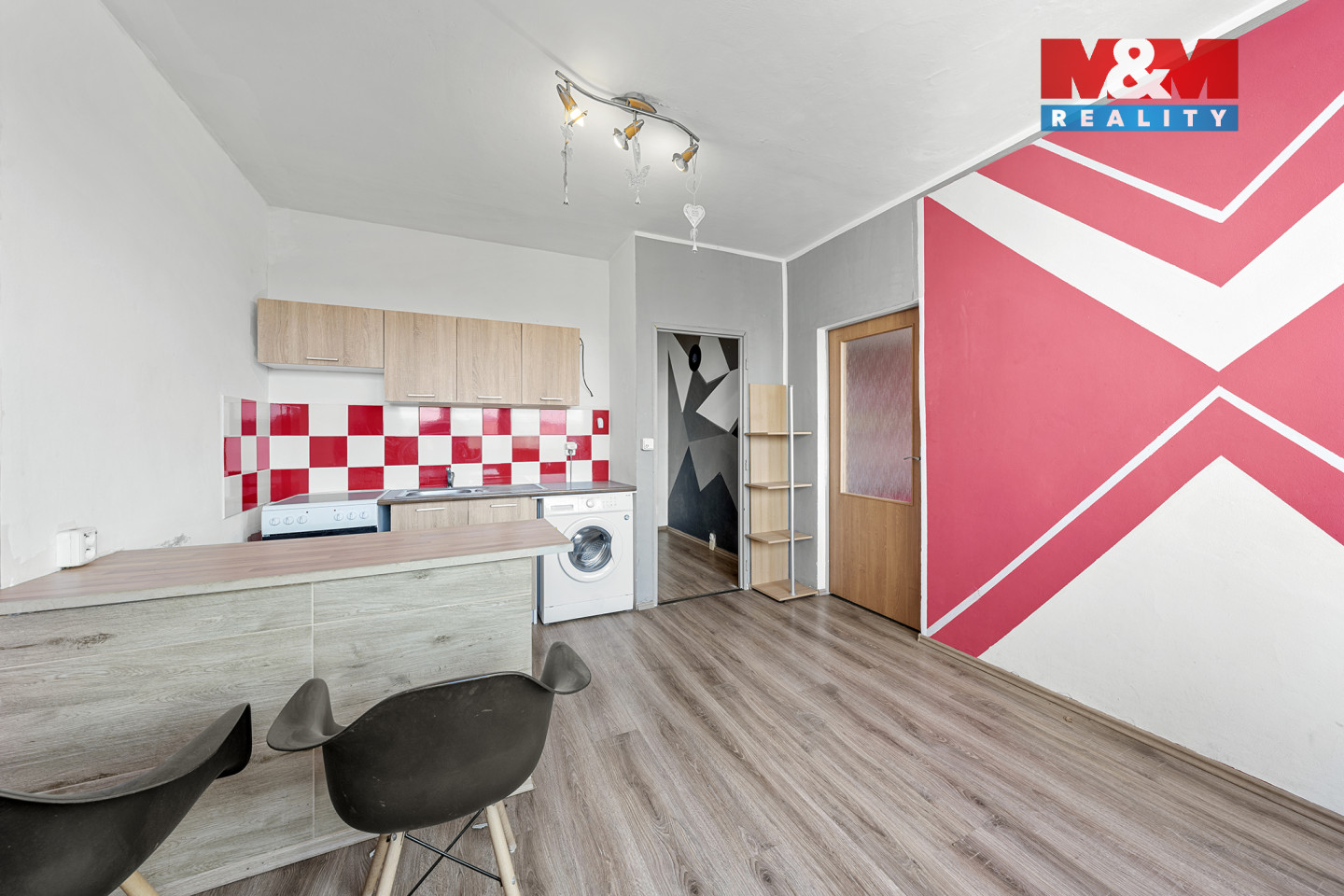 Kuchyně s obývacím pokojem