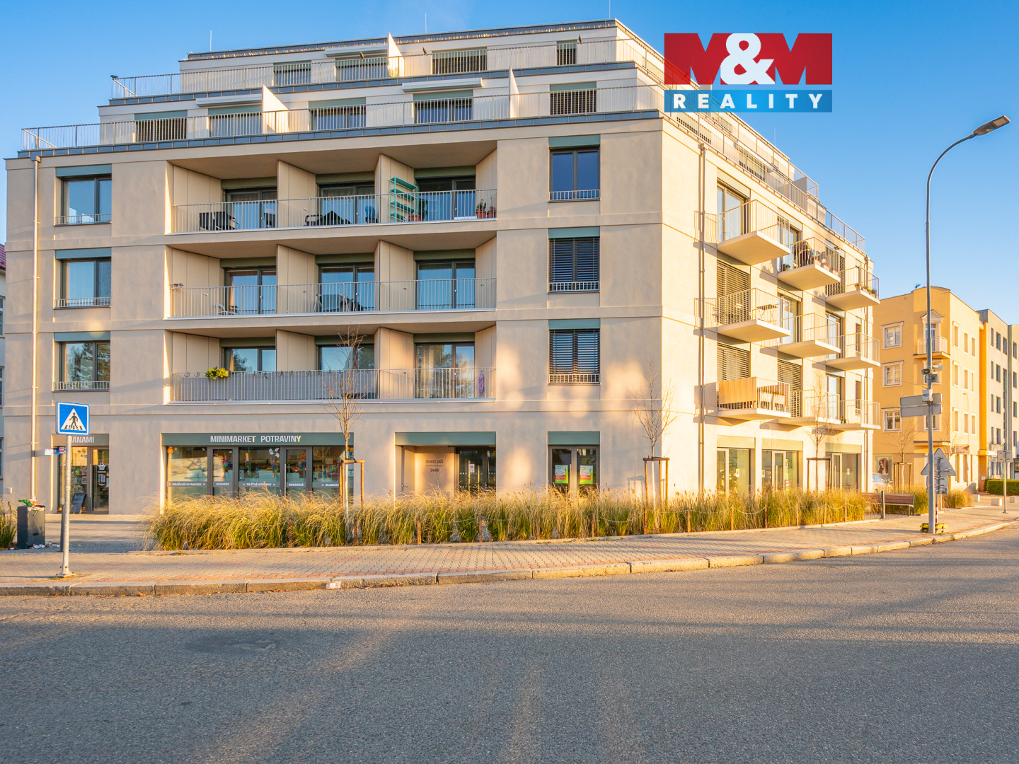 BYT 1KK BENESOV + GARAZE-45.jpg