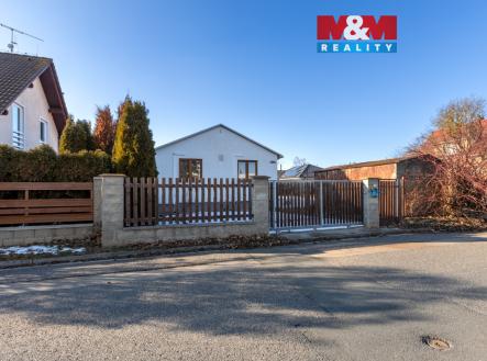 Dům | Prodej - pozemek pro bydlení, 700 m²