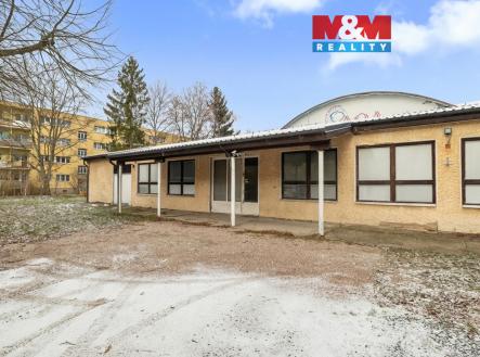 Budova | Pronájem - obchodní prostor, 350 m²