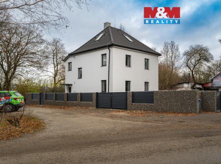 Pohled na dům | Prodej - dům/vila, 151 m²