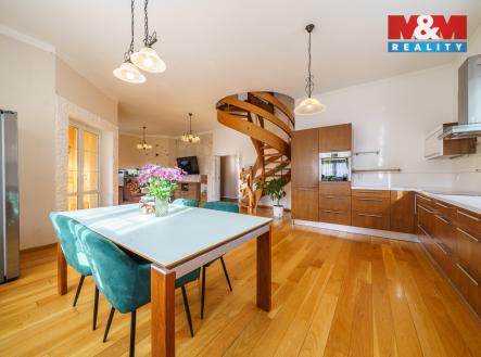 DSC04697-HDR.jpg | Pronájem - dům/vila, 244 m²