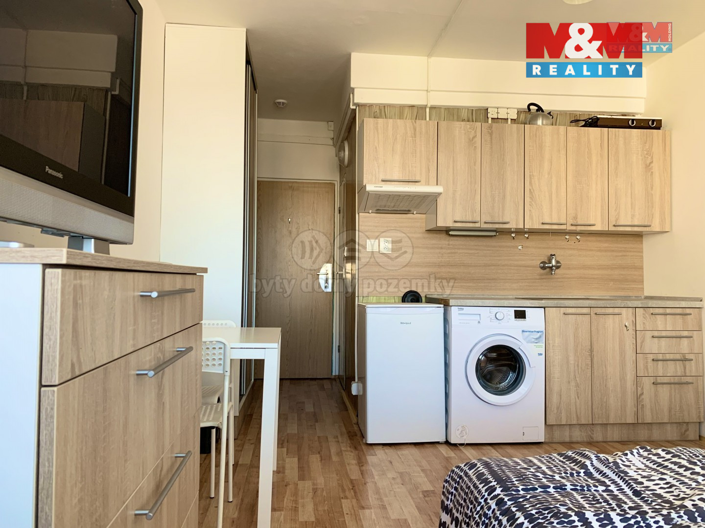 Pronájem bytu 1+kk, 25 m², Klášterec n/O, ul. Budovatelská