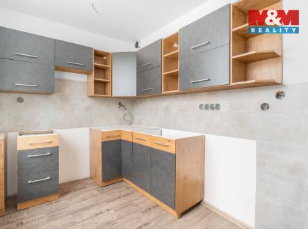 016_.jpg | Prodej bytu, 4+1, 79 m²