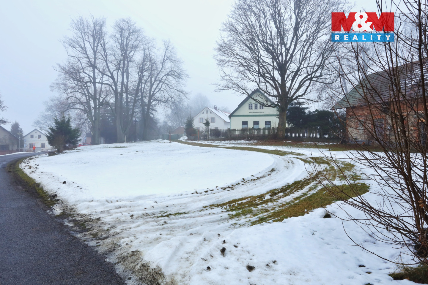 Skvělá dostupnost na pozemek