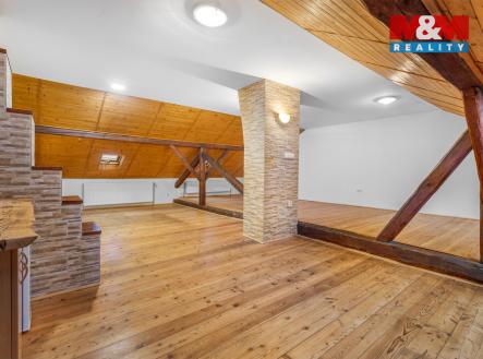 Podkroví | Prodej - dům/vila, 218 m²