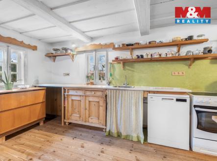 Kuchyně. | Prodej - chata/rekreační objekt, 179 m²