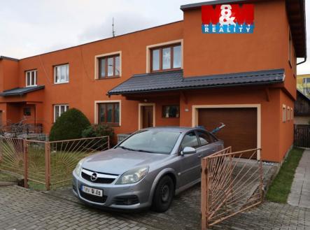 df3e7972-055f-4fe7-9b17-f11cb4b646da.jpg | Prodej - dům/vila, 196 m²