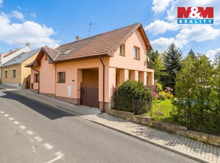 001 jaro.jpg | Prodej - dům/vila, 221 m²