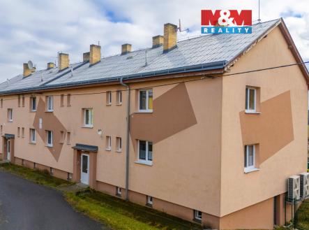 Pohled na dům | Prodej bytu, 2+1, 63 m²