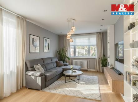 Obývací pokoj 1. NP | Prodej - dům/vila, 184 m²