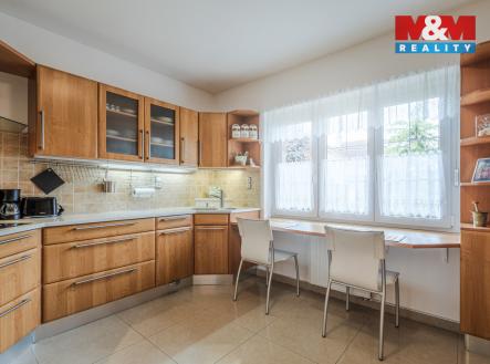 . | Prodej - dům/vila, 300 m²