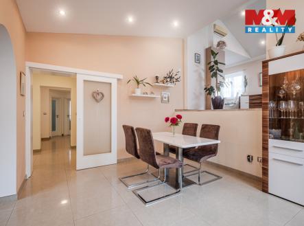 jídelna | Prodej - dům/vila, 300 m²