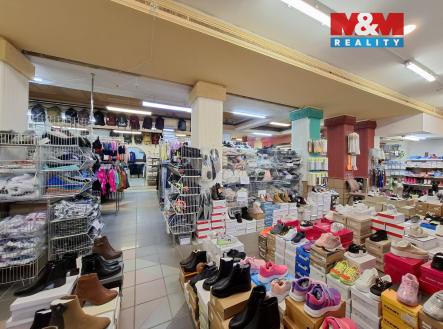 20251020_090643.jpg | Pronájem - obchodní prostor, 600 m²