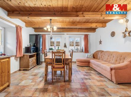 1. NP obývací pokoj s kuchyní | Prodej - dům/vila, 101 m²