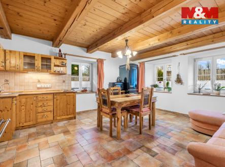 1. NP obývací pokoj s kuchyní | Prodej - dům/vila, 101 m²