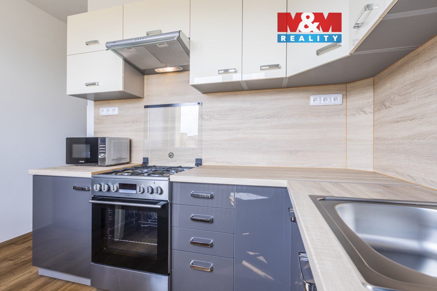 Pocernicka Kuchyn _mg_1575-hdr.jpg