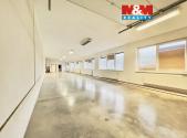 Pronájem - skladovací prostor, 430 m²
