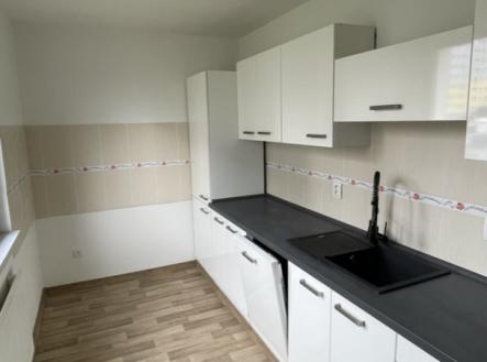 54C0020C-1248-4296-BC3A-7F00FFC232B7_1_105_c.jpeg | Pronájem bytu, 4+1, 76 m²