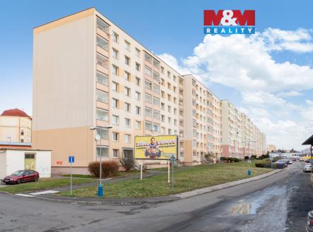 Pohled na dům | Prodej bytu, 3+kk, 63 m²
