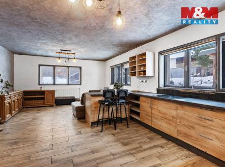 . | Prodej - dům/vila, 342 m²