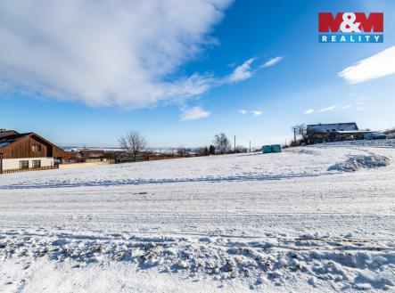 web_014_20260105_MM_pozemek_Halenkovice-Hradska.jpg | Prodej - pozemek pro bydlení, 1 300 m²