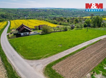 web_025_20262904_MM_pozemek_Halenkovice-Hradska-2.jpg | Prodej - pozemek pro bydlení, 1 300 m²