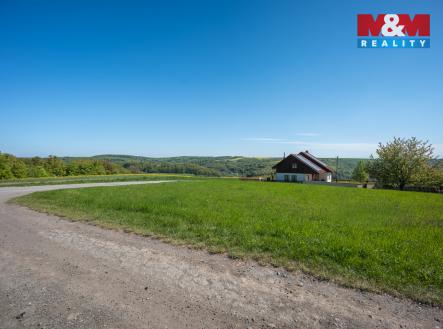 web_014_20262904_MM_pozemek_Halenkovice-Hradska-2.jpg | Prodej - pozemek pro bydlení, 1 300 m²