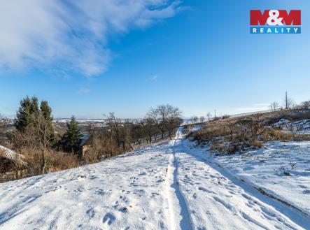 web_07_20260105_MM_pozemek_Halenkovice-Hradska.jpg | Prodej - pozemek pro bydlení, 2 400 m²