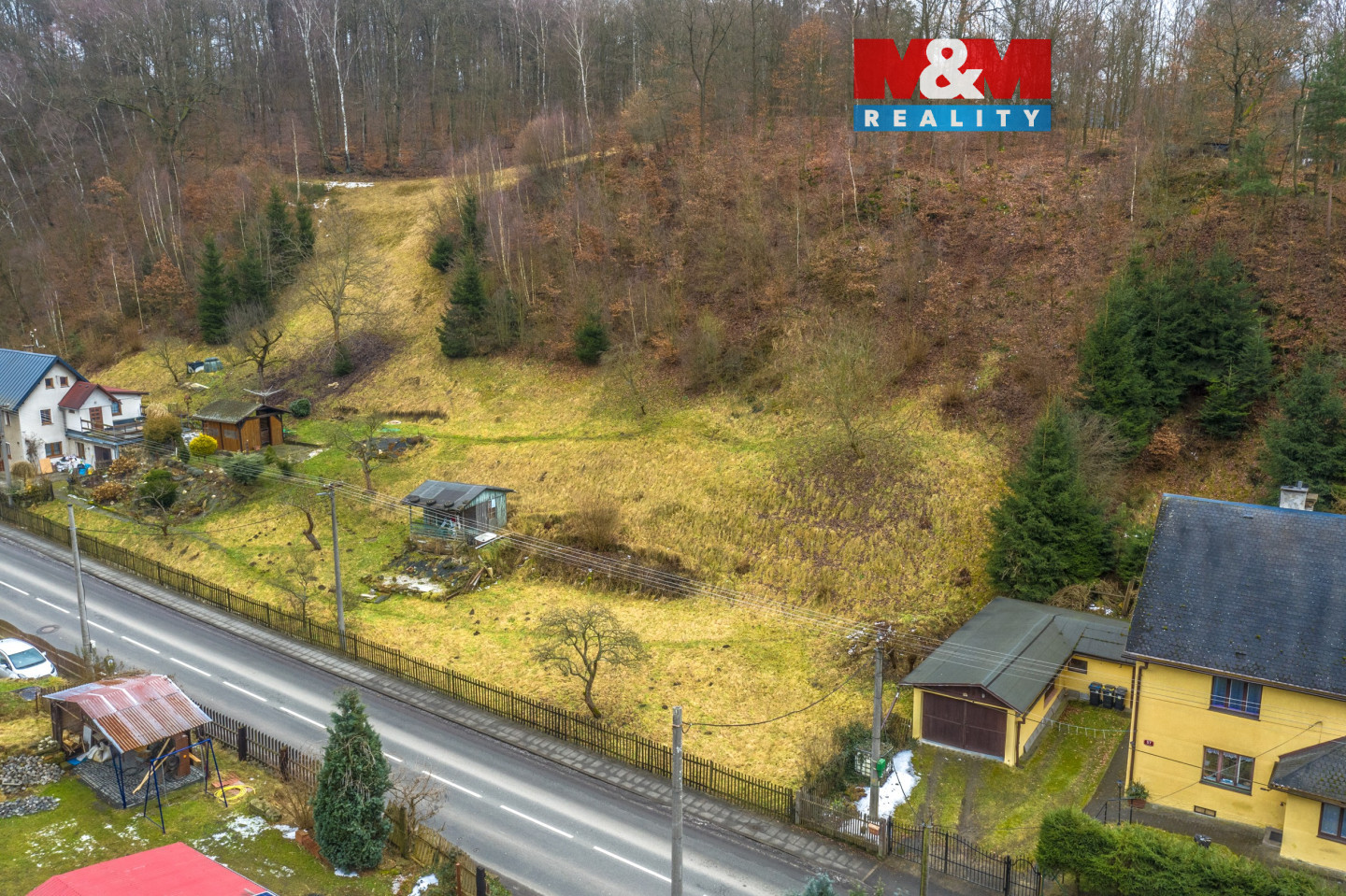 Pohled na pozemek