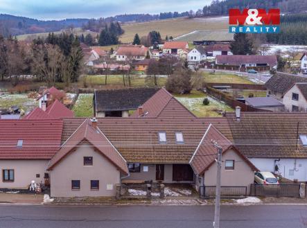 RODINNY DUM ZVESTOV DRON .jpg | Prodej - dům/vila, 217 m²