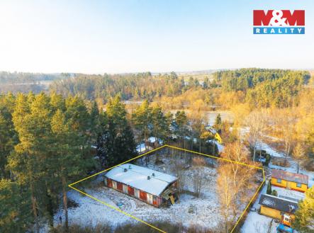 Zimní farma s červenou budovou.jpg | Prodej - chata/rekreační objekt, 254 m²